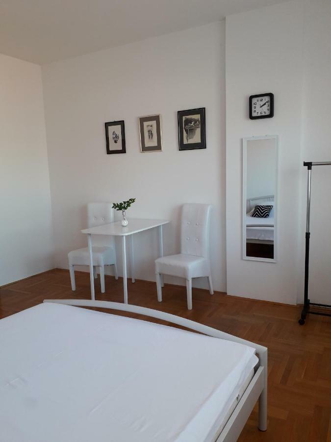 Apartman Dunja Ns 2 Novi Sad Exterior photo