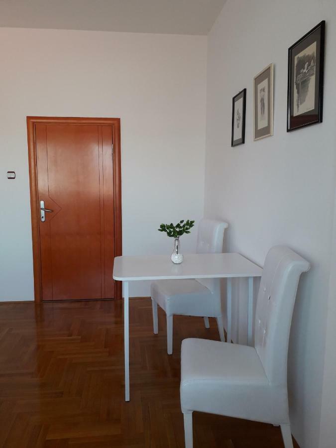 Apartman Dunja Ns 2 Novi Sad Exterior photo