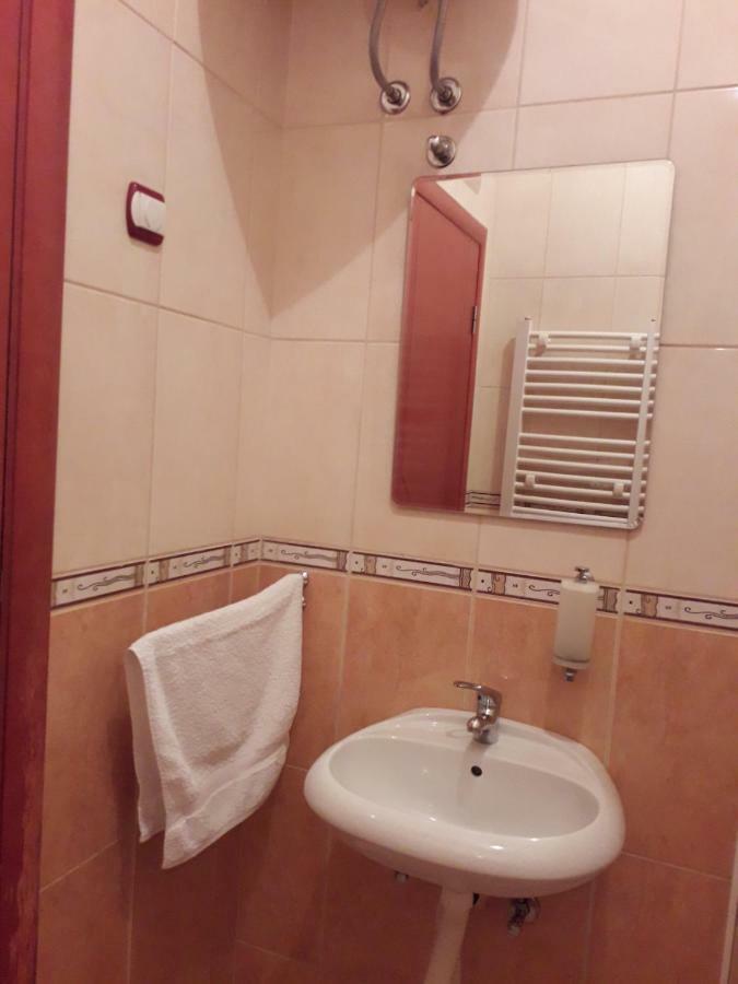 Apartman Dunja Ns 2 Novi Sad Exterior photo